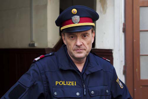 Josef Hader als zwiespältiger Polizist