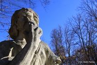 Statue im Schlosspark des Grazer Schloss Eggenberg. Graz  14. Bezirk – Eggenberg