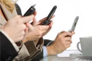 Anreden in Emails,richtiges Benehmen,benimm Knigge,email korrekte Schreibweise,Regeln Internet,Business Knigge,E-Mail Anlagen,Knigge Business