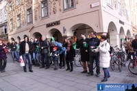 Steiermark Fanmeilen Fanlaeuten Flashmob Graz 20110219 24