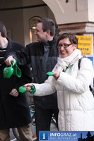 Steiermark Fanmeilen Fanlaeuten Flashmob Graz 20110219 26