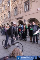 Steiermark Fanmeilen Fanlaeuten Flashmob Graz 20110219 30