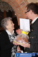 Grossbauer Keuschenhuaba feiert Geburtstag Marienbraeu Graz 20110225 12