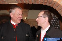 Grossbauer Keuschenhuaba feiert Geburtstag Marienbraeu Graz 20110225 17