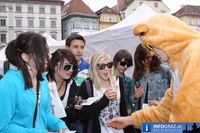 Golden Ei Osteraktion Grazhats Innenstadt Graz 20110415 113