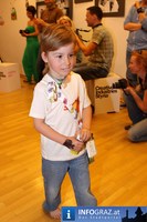 knall bunt Modenschau Familiencafe Flohcircus Graz 20110521 17