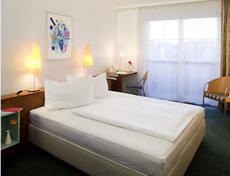 Mercure,Messe,Graz,AccorHotels,Zimmer,mit,Balkon,Innenhof