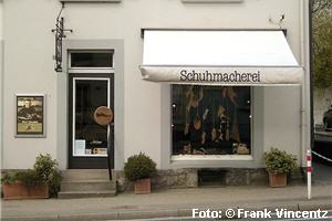 Reparatur von Schuhen