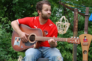 Michael Schimpl alias 'soon' spielt 51 Konzerte in 24 Stunden