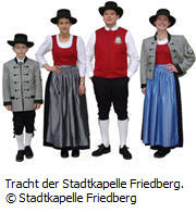 Tracht der Stadtkapelle Friedberg, Dirndel, Trachten Mode, Trachten Moden, Trachten Schuhe, Trachten Shop, Trachten Steiermark