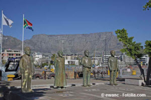 Nobel Square in Kapstadt,Skulpturen,Friedensnobelpreisträger,Albert John Luthuli,Desmond Tutu,Frederik Willem de Klerk,Nelson Mandela