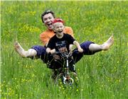 Mann mit Kind,Familienurlaub Kinder,Familienurlaub Österreich,Familienurlaub wandern,Ferien am Bauernhof,Ferien am Bauernhof Steiermark