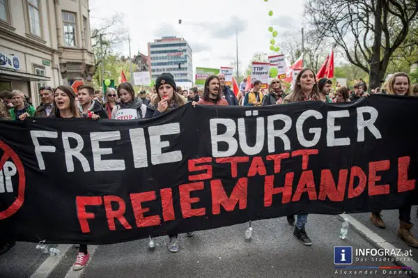 protestaktion gegen ttip,graz,Samstag,18. April 2015,europäische kommission,staatschefs,regierungschefs,große konzerne
