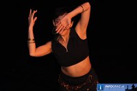 Eli Ho and Dancers - 004