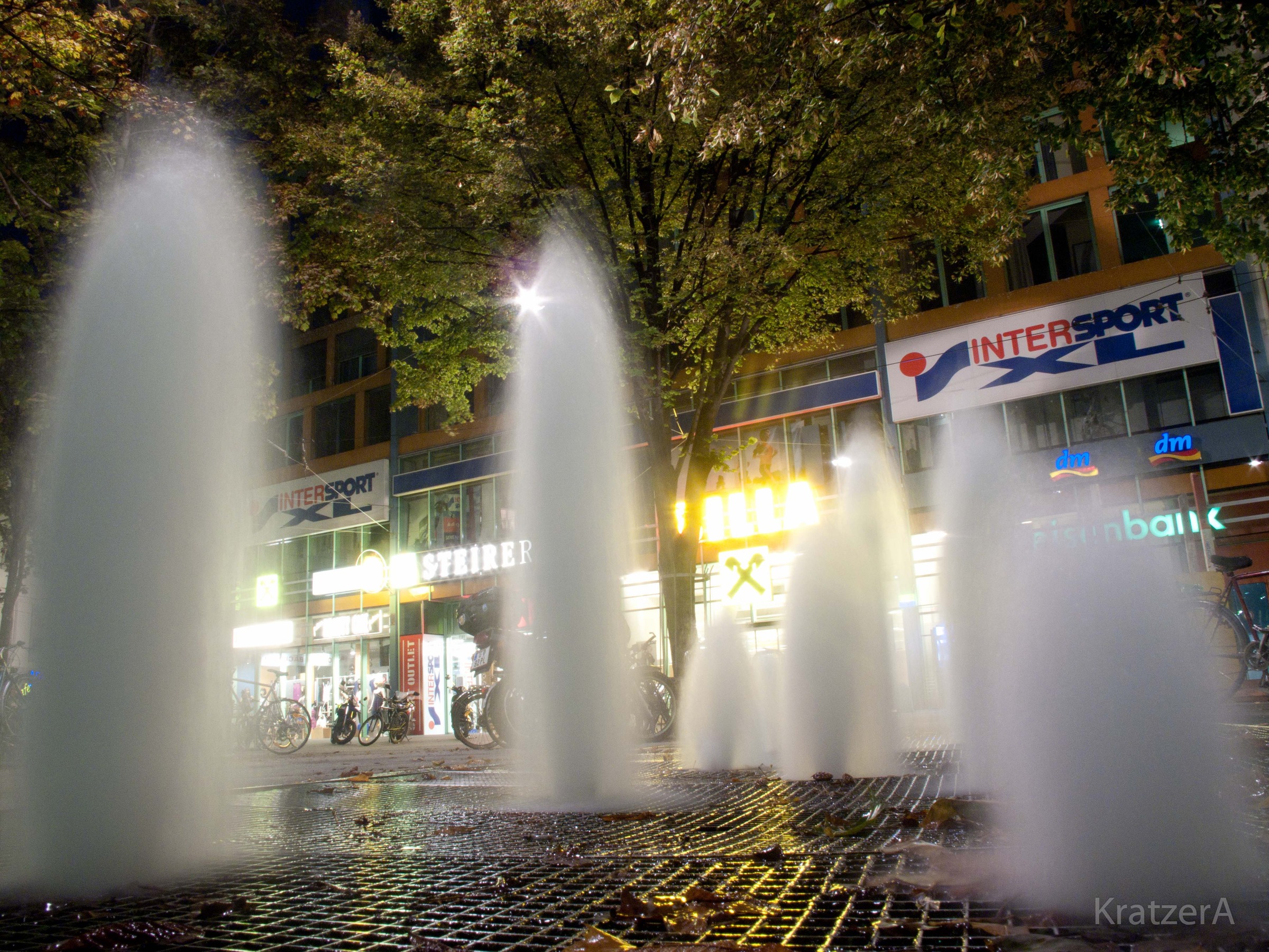 Springbrunnen am Jakominiplatz. Graz 6. Bezirk – Jakomini