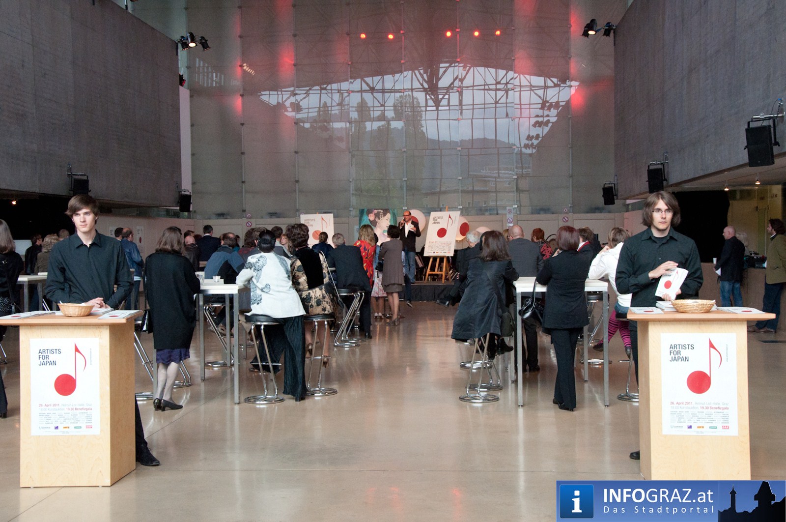 Artists for Japan Helmut List Halle Graz 20110426 2
