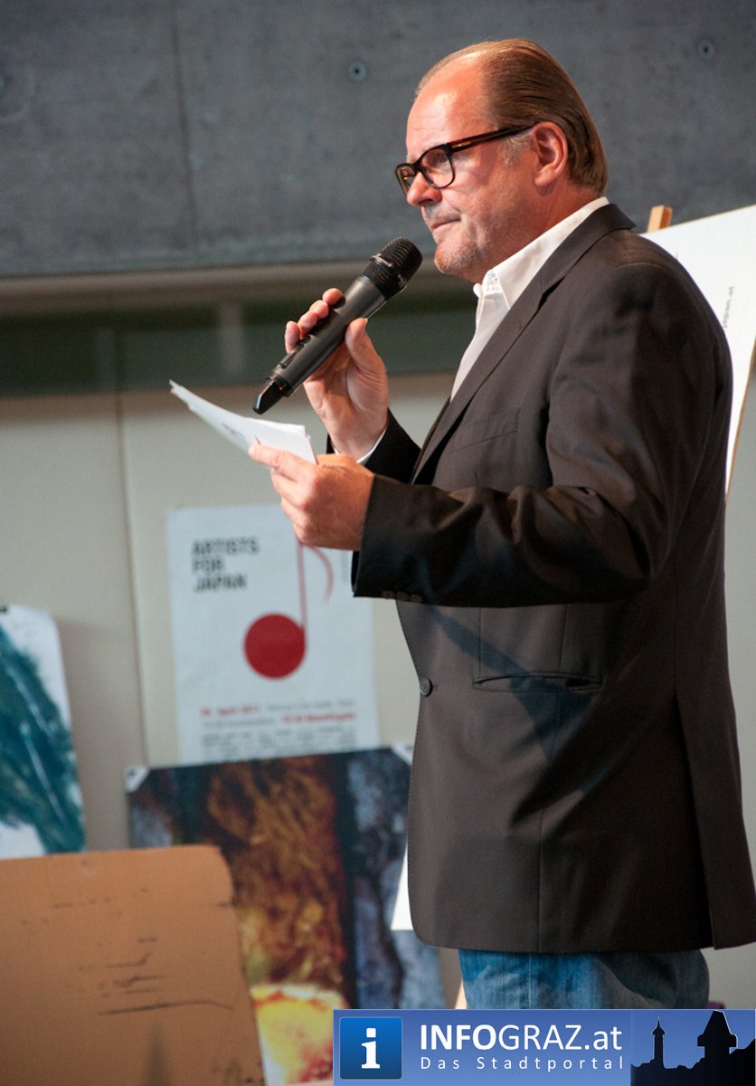 Artists for Japan Helmut List Halle Graz 20110426 6