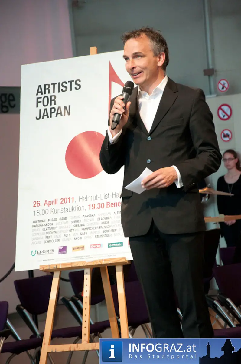 Artists for Japan Helmut List Halle Graz 20110426 21