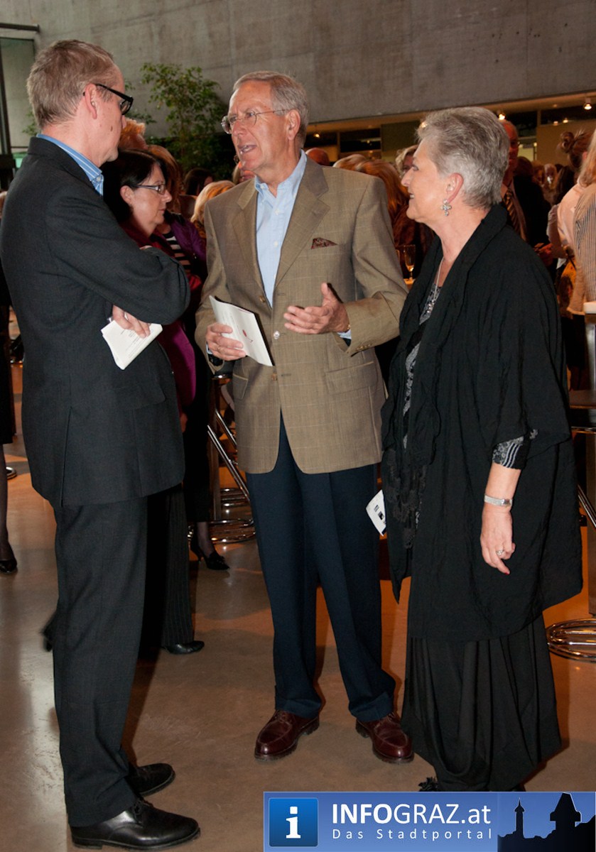 Artists for Japan Helmut List Halle Graz 20110426 33