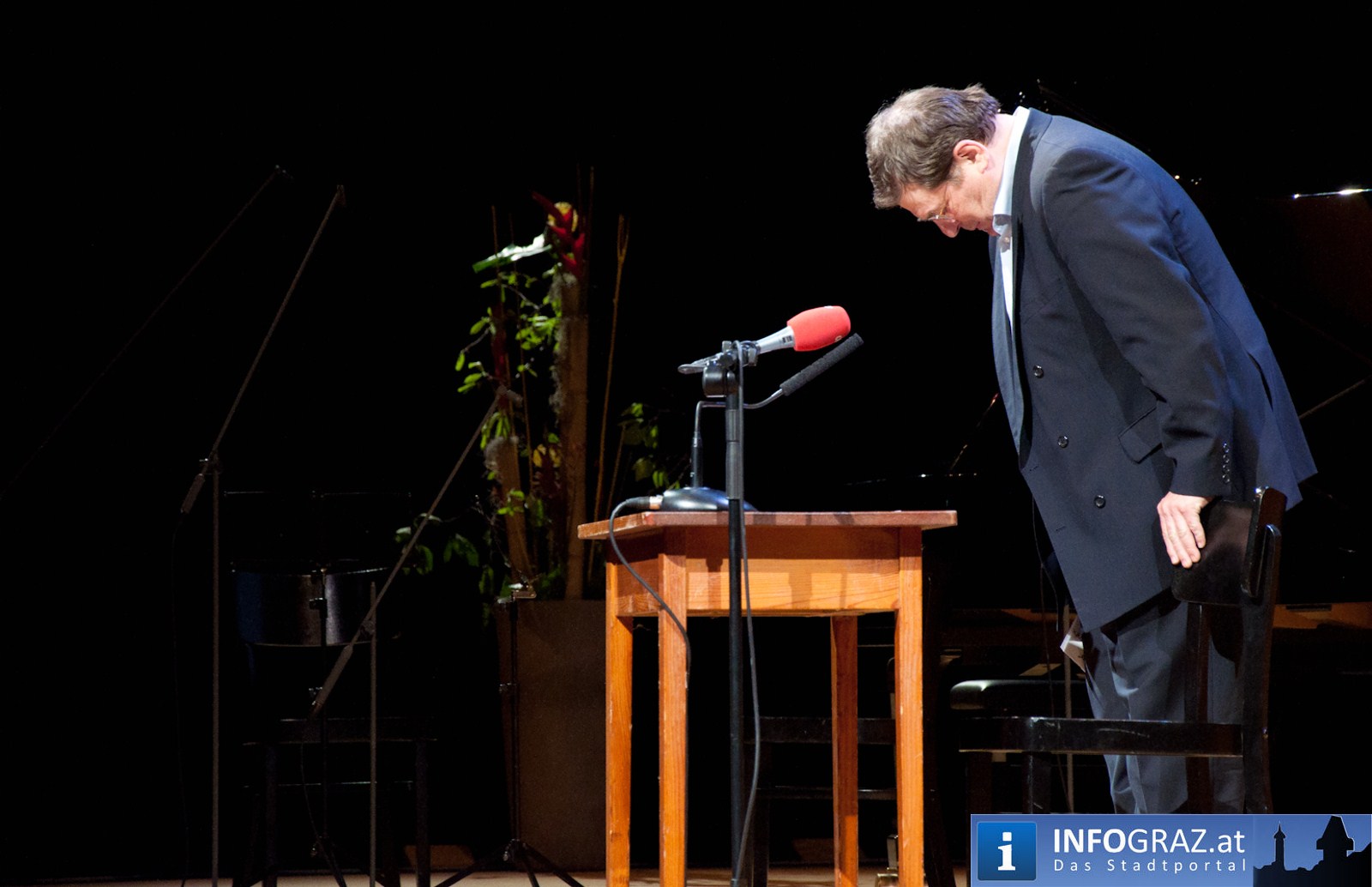 Artists for Japan Helmut List Halle Graz 20110426 47