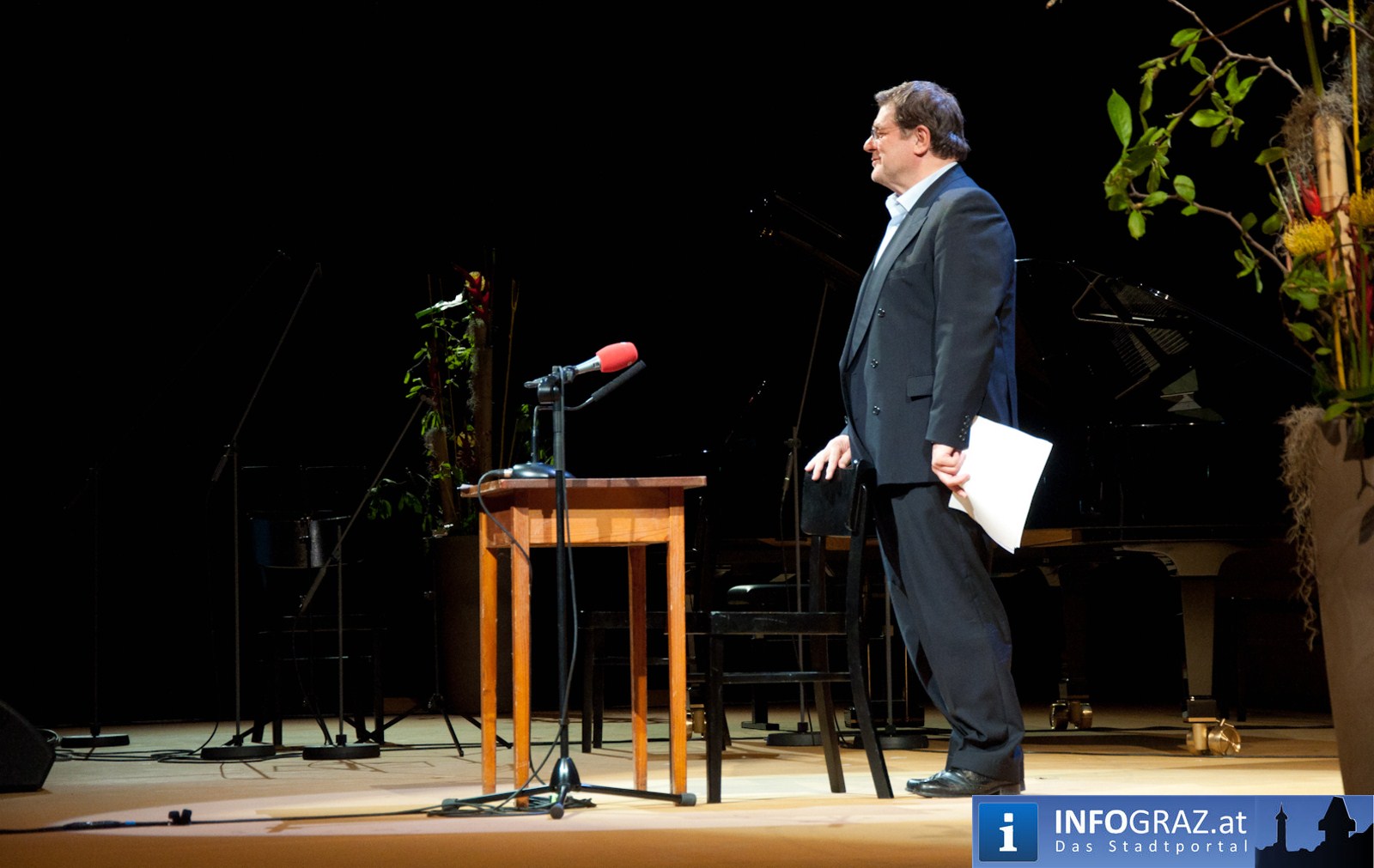 Artists for Japan Helmut List Halle Graz 20110426 50