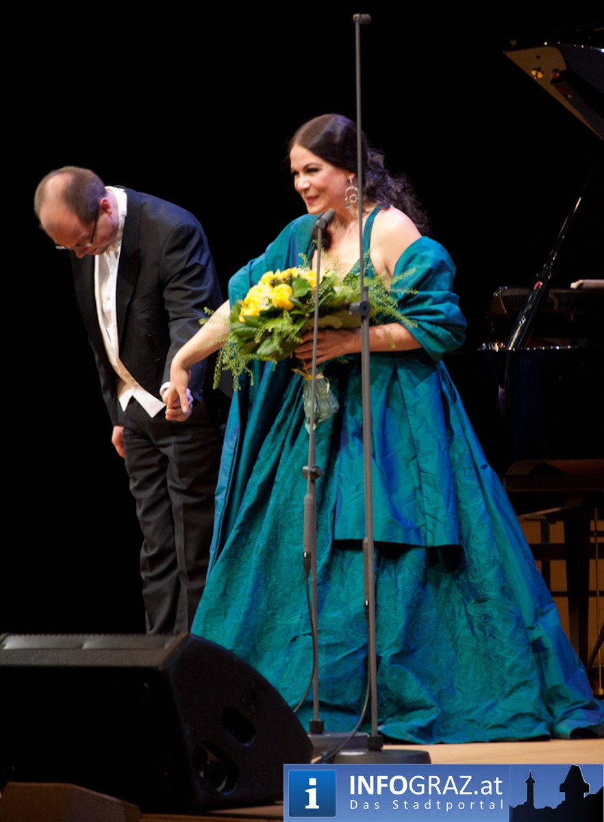 Artists for Japan Helmut List Halle Graz 20110426 61