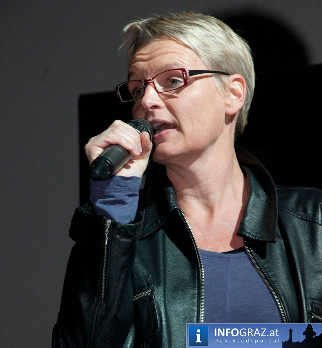 Eroeffnung Designmonat Chickzilla Taggerwerk Graz 20110506 59