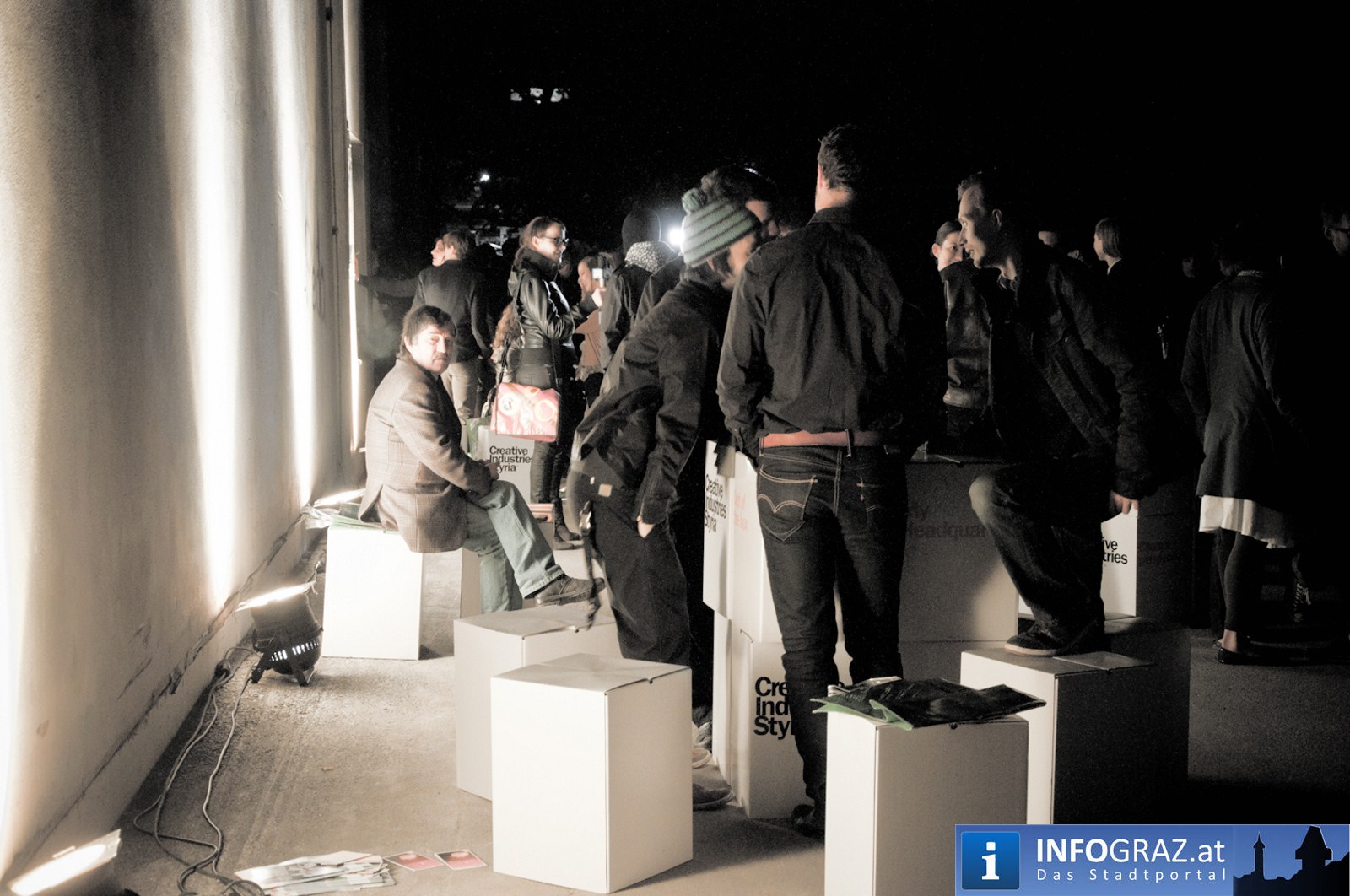 Eroeffnung Designmonat Chickzilla Taggerwerk Graz 20110506 79