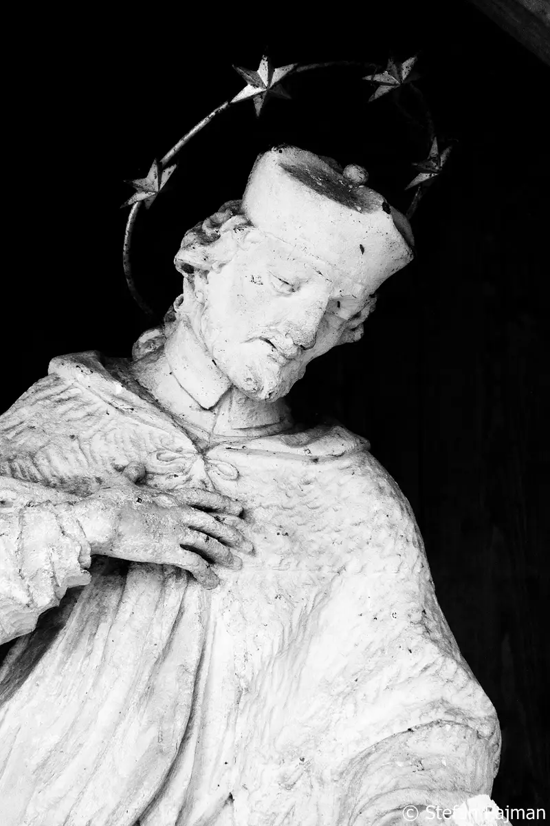 Steinbüste beim Schloss Lustbühel. Graz - 9. Bezirk Waltendorf 