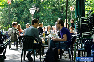 Hausboot Label,Day & Night,Parkhouse Graz,20.05.2012,Stadtpark,Ausklang des Springfestivals 2012,Festival für junge elektronische Musik,DJs Bernstein,Bogdo aka Redstar,Puschmann,Bitz 