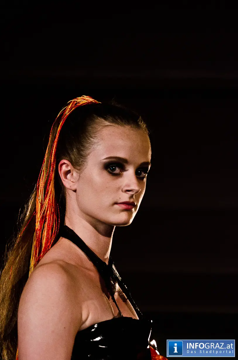 NATURA / PERICULUM / FINIS - 054