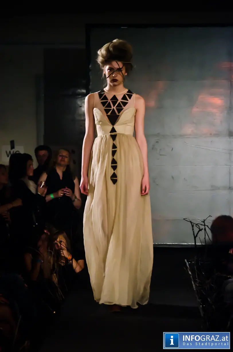 NATURA / PERICULUM / FINIS - 115