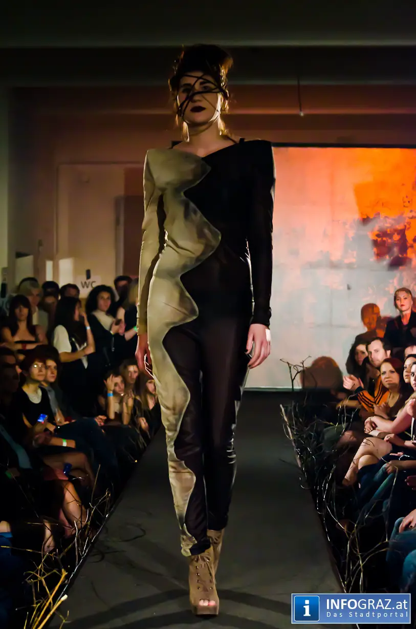 NATURA / PERICULUM / FINIS - 116