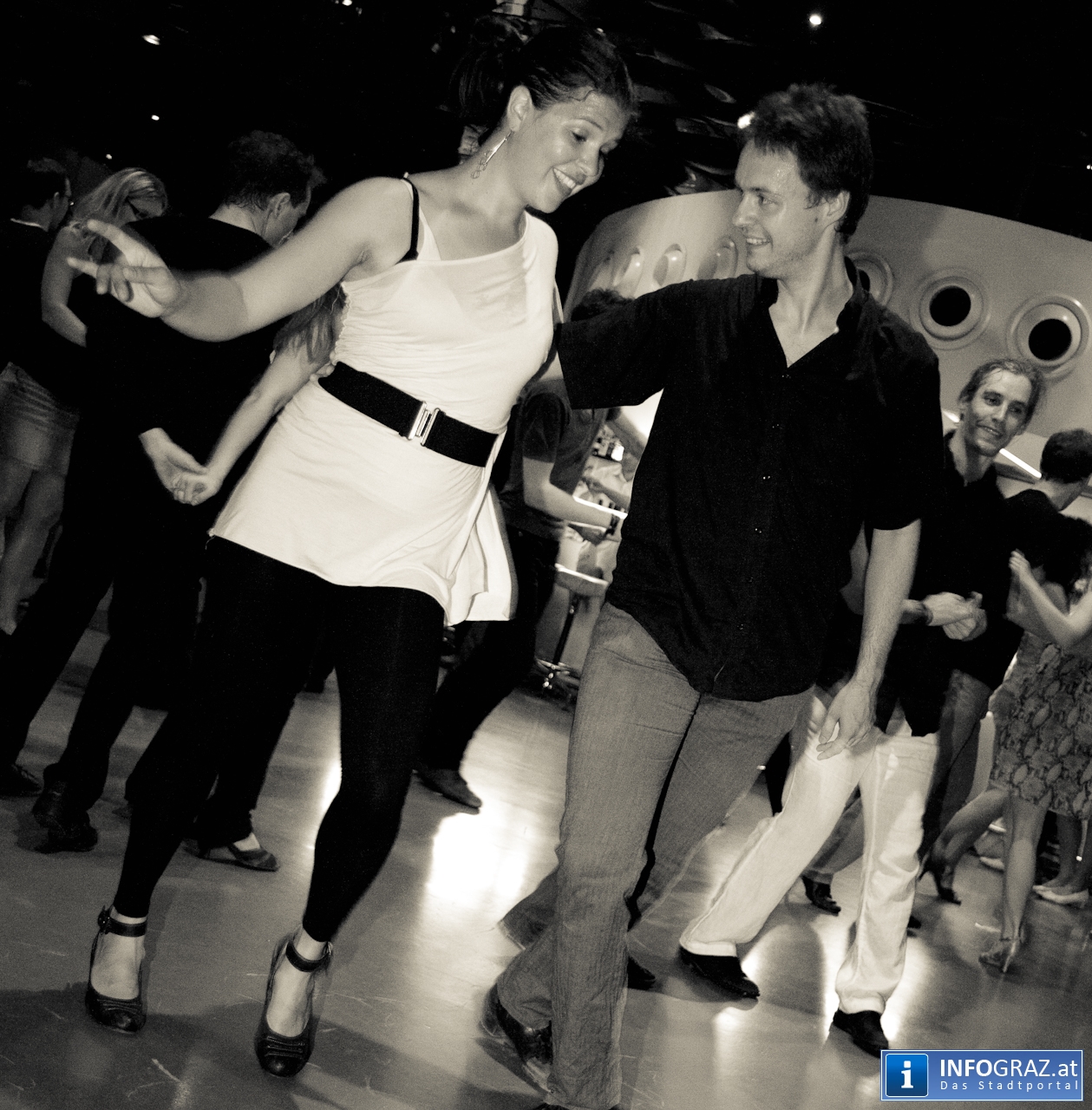 Erotisch sinnliche Stimmung im Grazer iKu - 067