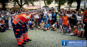 DE STIJLE, WANT, LA STRADA, Grazer ,30.07.2012,holländisch,Comedy-Duo,Gitterzaun,Schlafplatz, Sportgerät,Zaun 