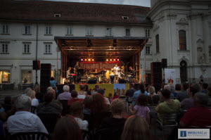 Grazer Murszene,3.8.2012,Mariahilferplatz,Yukah feat,Insingizi,Mamadou Diabate,Jazz,Vokalensemble,Burkhard Frauenlob,Zimbabwe,Mbube,südafrikanischer Gesangsstil,Burkina Faso,Balafonspiel 
