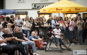 Yukah feat,Insingizi,Mamadou Diabate,Grazer Murszene,3.8.2012,Mariahilferplatz,Jazz,Vokalensemble,Burkhard Frauenlob,Zimbabwe,Mbube,südafrikanischer Gesangsstil,Burkina Faso,Balafonspiel 