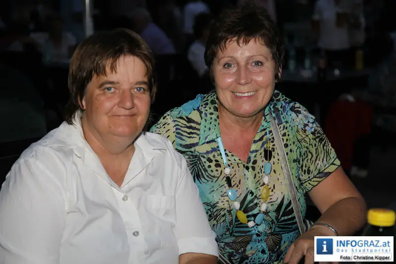 Kastelruther Spatzen – Hand aufs Herz - 008