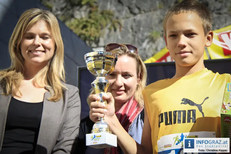 6. Raiffeisen Schloßberg Stiegenlauf - 010