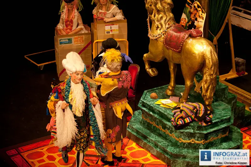 Des Kaisers neue Kleider - 016