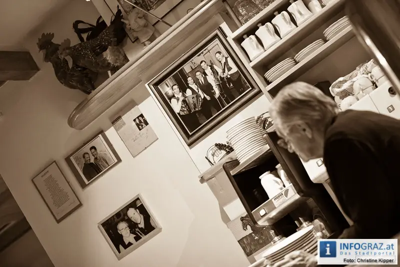 CD-Praesentation konsGeiger Volksmusik Hoechwirt Graz Sepp Pichler Karl Paar Eva Haselgruber-Muchowitsch Gerhard Kalss Juergen Berchtold Klaus Haselgruber 32