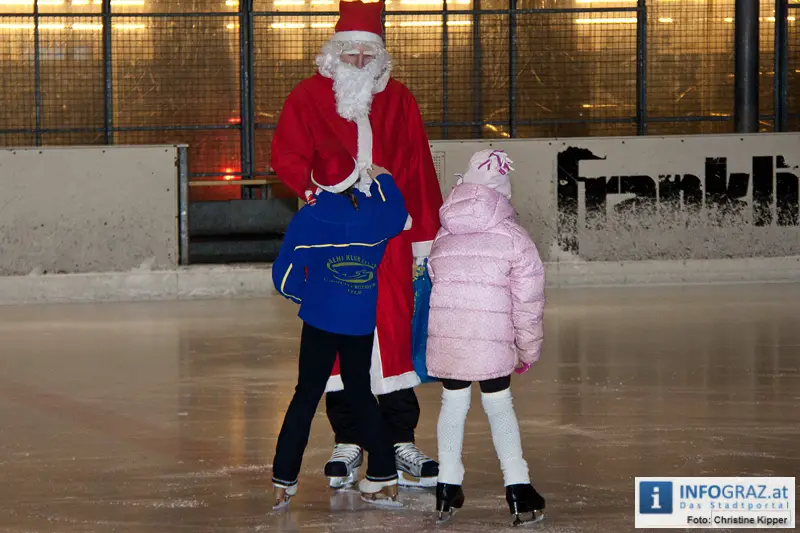 Weihnachtsmann beim Eissportclub ESC Graz - 010