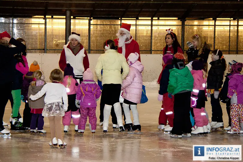 Weihnachtsmann beim Eissportclub ESC Graz - 011