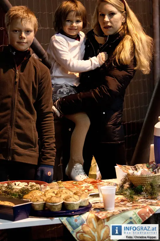 Weihnachtsmann beim Eissportclub ESC Graz - 012