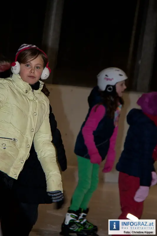 Weihnachtsmann beim Eissportclub ESC Graz - 017