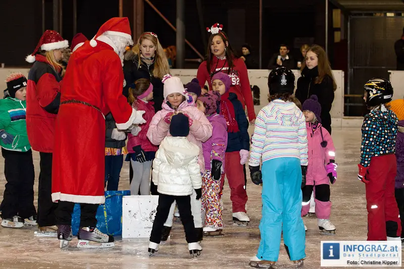 Weihnachtsmann beim Eissportclub ESC Graz - 018