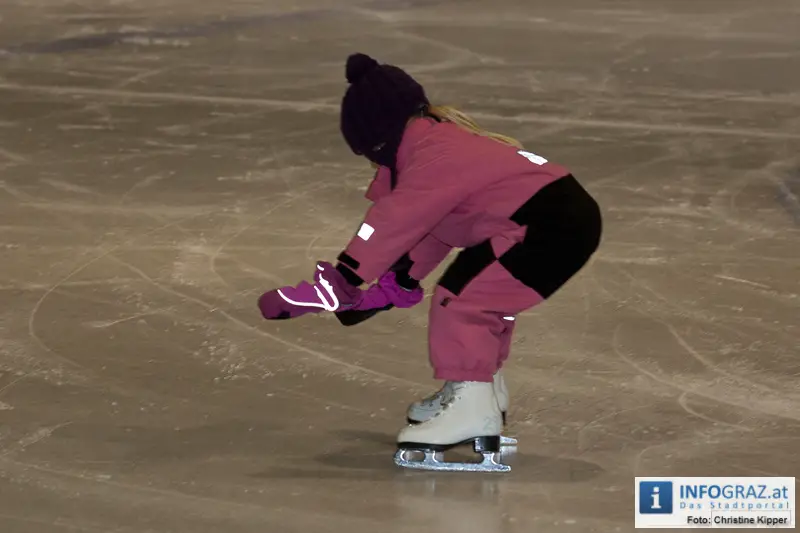 Weihnachtsmann beim Eissportclub ESC Graz - 024