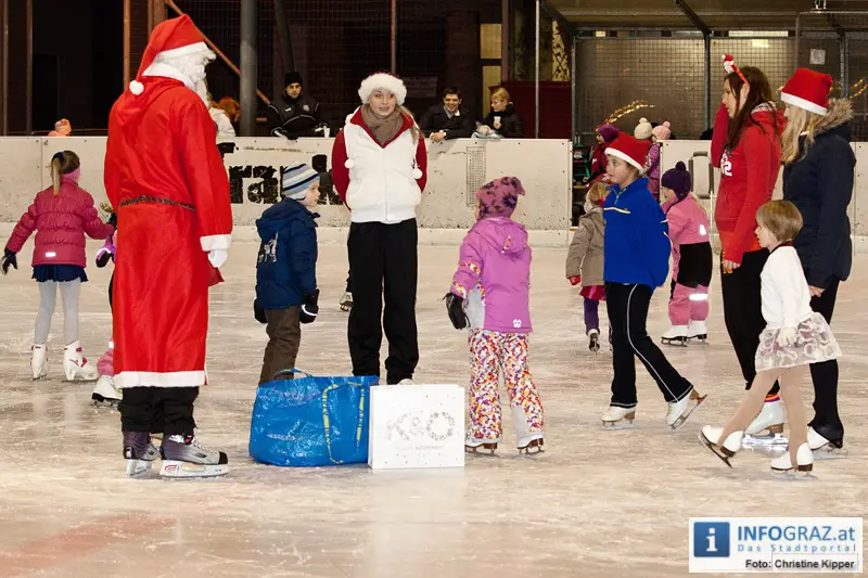 Weihnachtsmann beim Eissportclub ESC Graz - 027