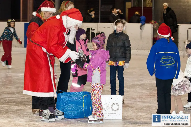 Weihnachtsmann beim Eissportclub ESC Graz - 029