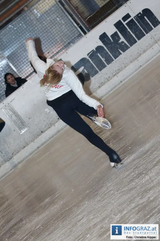 Weihnachtsmann beim Eissportclub ESC Graz - 041